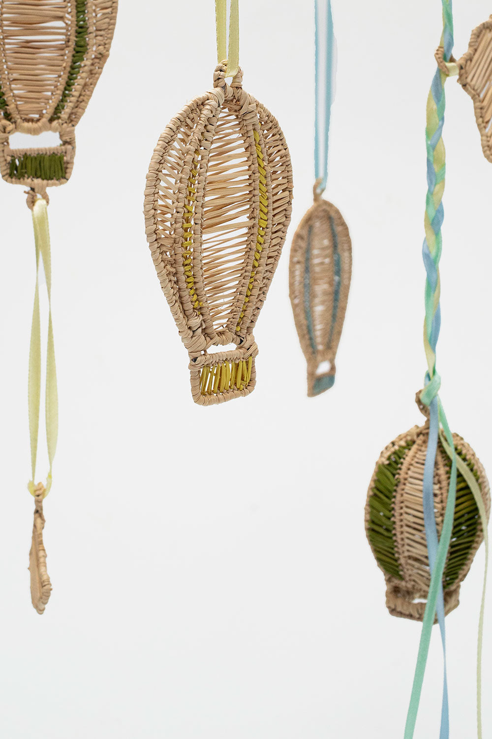 CRIB MOBILE BALLOONS