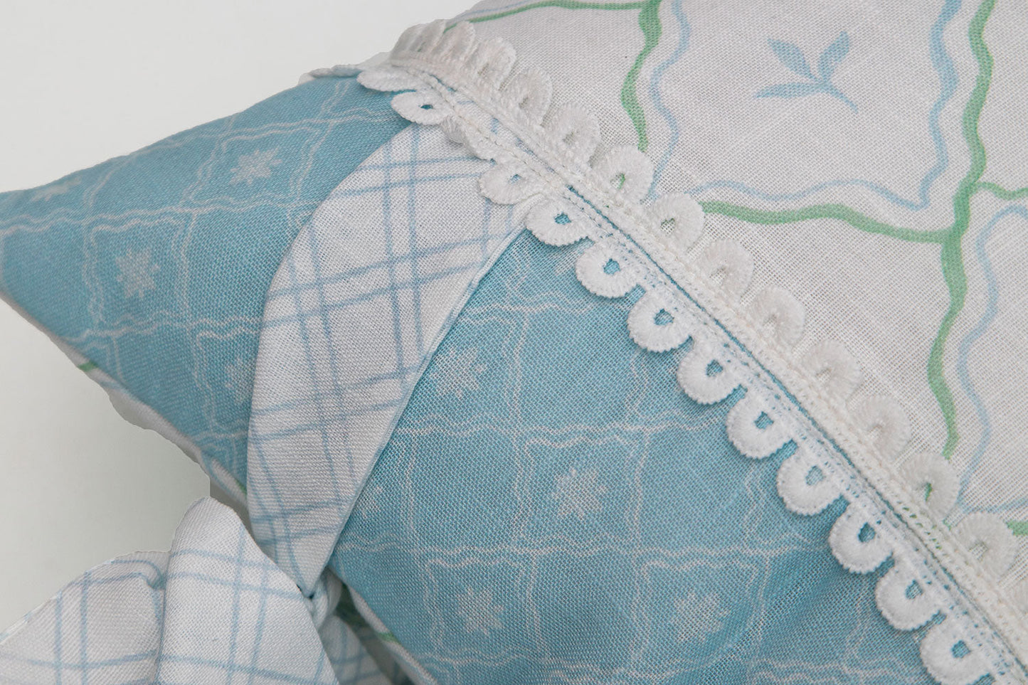SMALL PILLOW FEUILLE BLUE