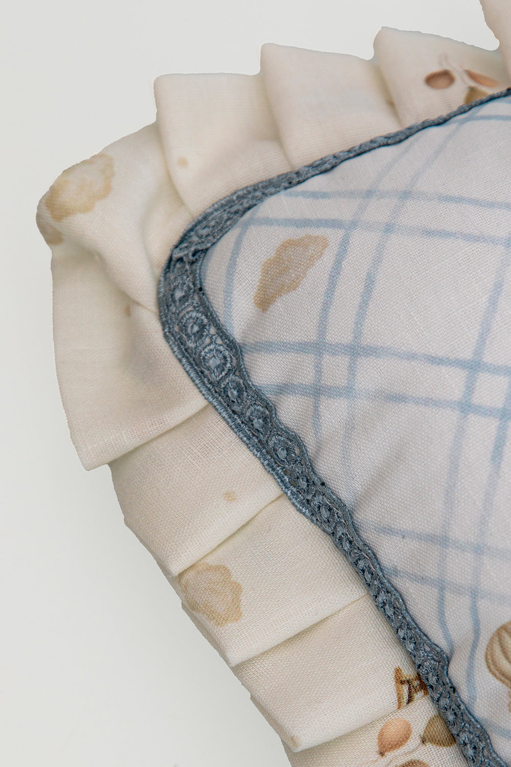 SMALL PILLOW TREILLAGE GIBIER