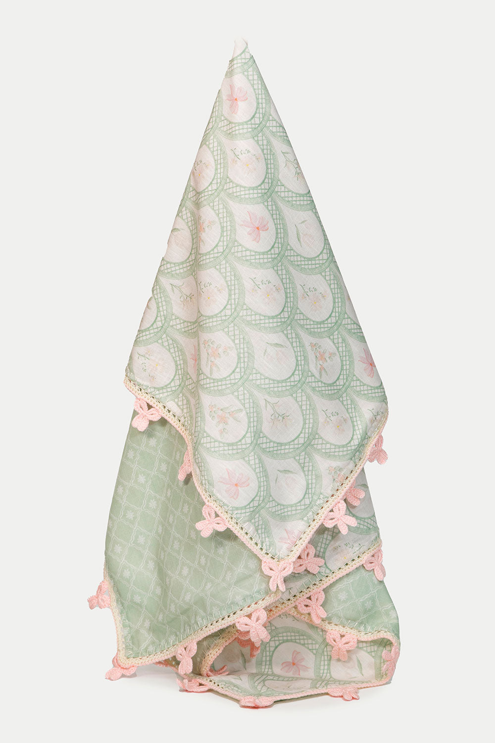 TRULLERIES BLANKET AND CROCHET