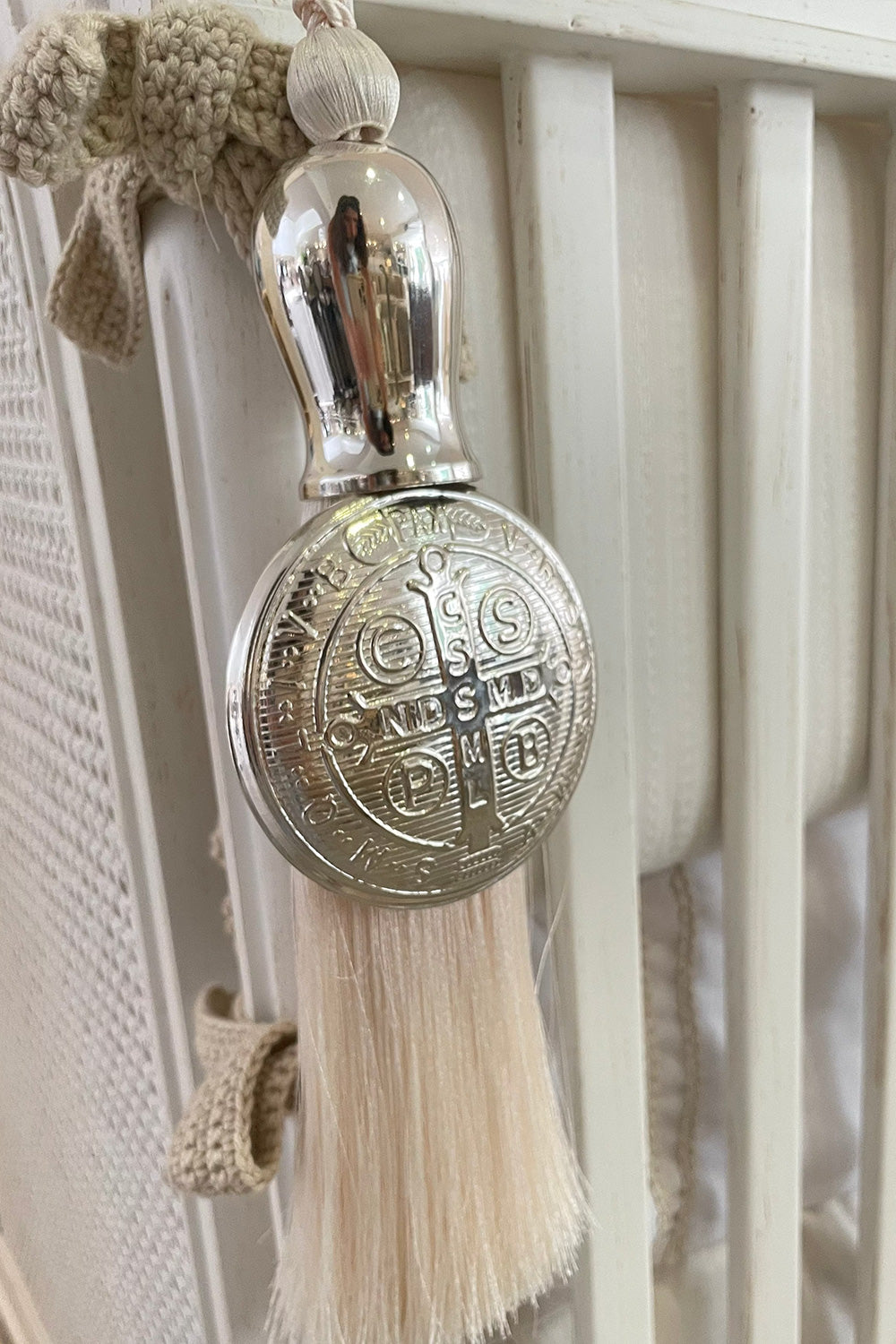 Medalla Religiosa Con Pompom