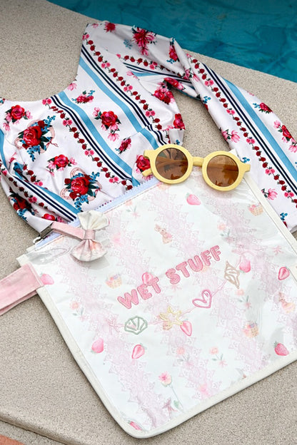 BEACH STUFF GIRL POUCH