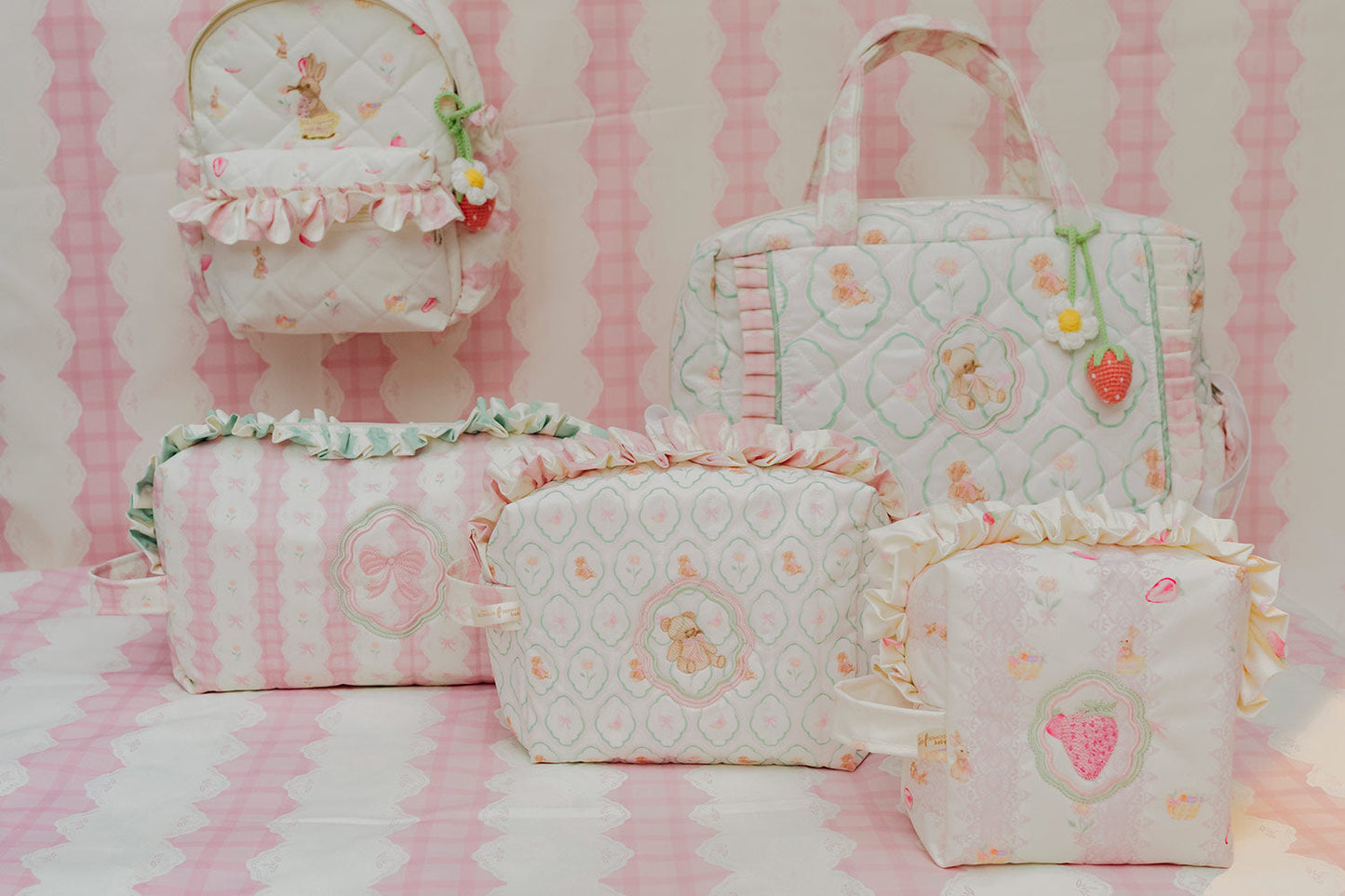 POUCH PEQUEÑO BUNNY PICNIC LACE