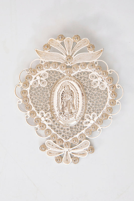 FILIGREE BABY AMEN BROOCH SILVER