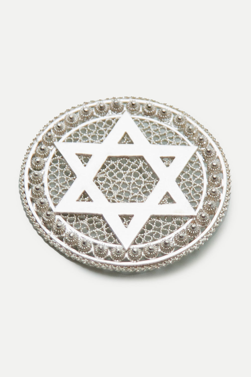 FILIGREE BABY AMEN BROOCH SILVER