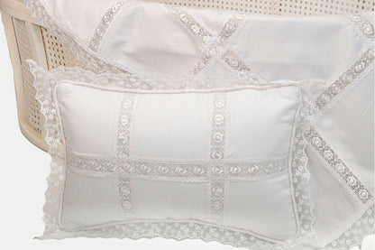 INTERWOVEN LACE SET