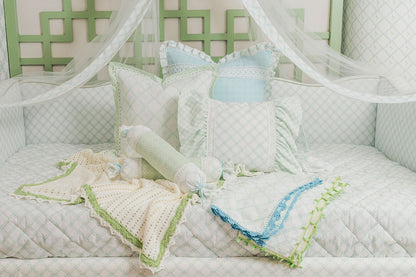FEUILLE BLUE BLANKET AND CROCHET