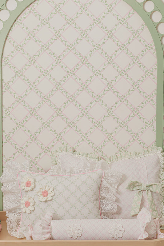 WALLPAPER TREILLAGE BABY ROSE