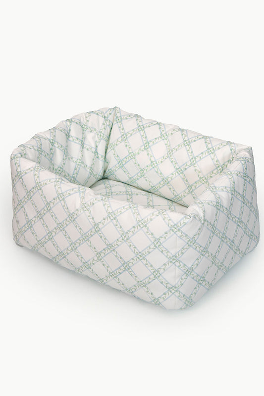 TREILLAGE BABY BLUE BASKET