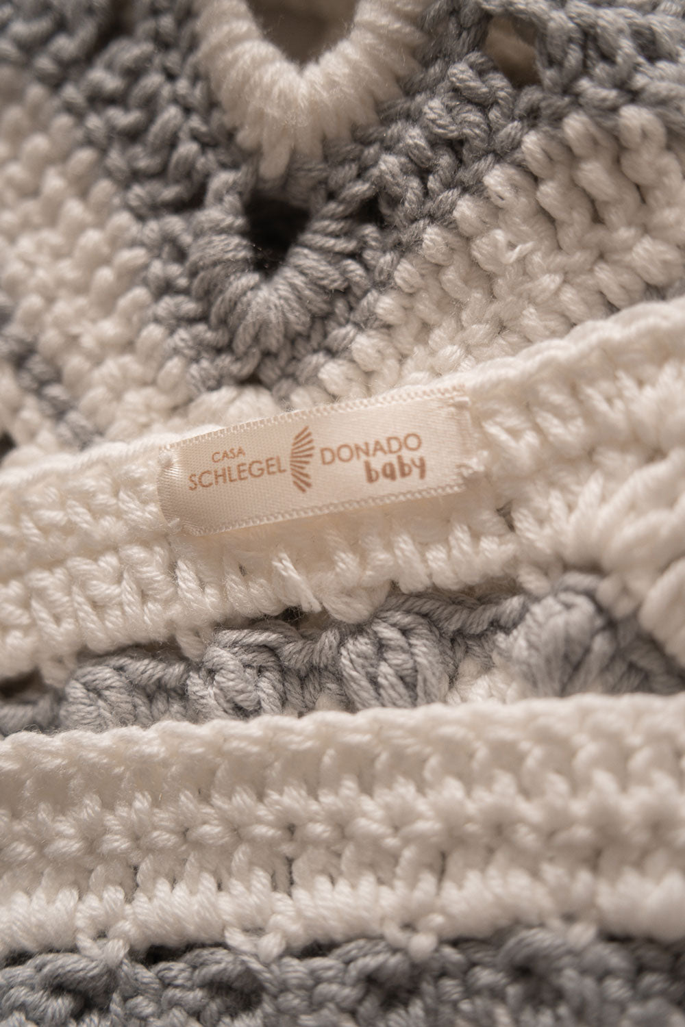 Toquilla Gray/ Pink