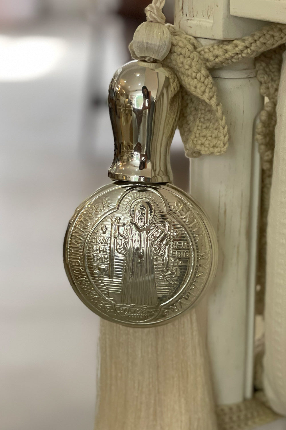 Medalla Religiosa Con Pompom